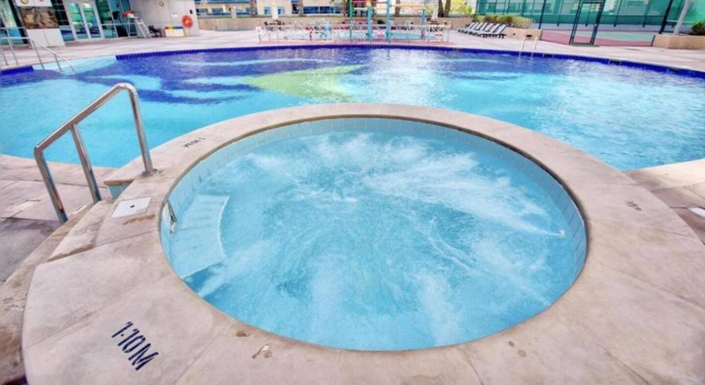 Marina View With Pool, Gym, Tennis Court, 5 Mins To Beach Ντουμπάι Εξωτερικό φωτογραφία